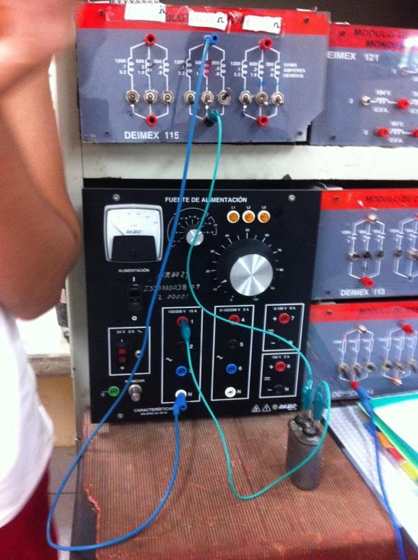 Posteriormente procederemos a medir con el Multimetro la corriente y la tensión del circuito - le pones los datos obtenidos de la libreta Después de obtener