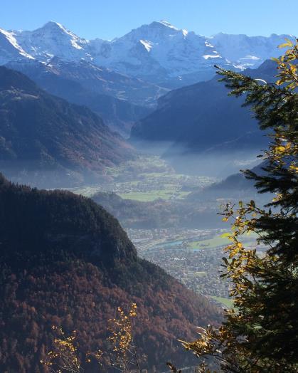 Es una localidad turística de fama internacional y un punto excelente para visitar la zona del macizo del Jungfrau.