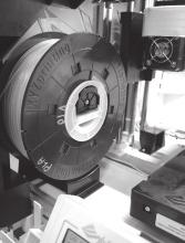 LOAD FILAMENT (CARGAR FILAMENTO) A continuación, cargue el filamento utilizando el panel de control de la impresora DA VINCI Jr.