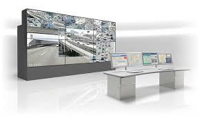 COMLURB OPERATIONAL CONTROL CENTER The purpose of the Control Center is to act on the operational problems found in the fleet, in the routes and in the crew