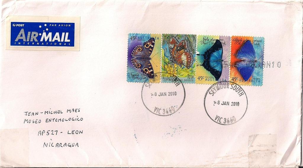 2010 Enero 8 : Mariposas 1998, auto adheribles (Scott : 1695-1699) y Mariposa de Islas Cocos 1995 (Scott : 303), sobre carta de Seymour, Victoria a León,
