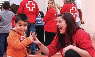 Infancia / Cruz Roja Juventud / Extremadura CRUZ ROJA PROMUEVE EL ÉXITO ESCOLAR ENTRE 648 NIÑOS Y NIÑAS DE EXTREMADURA Los menores de edad han sido una prioridad en la historia de Cruz Roja Española