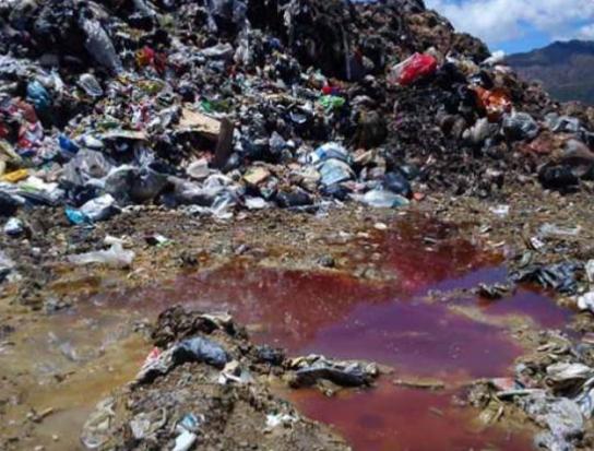 La gestión de los desechos sólidos es el proceso de manejo y eliminación de los residuos orgánicos y peligrosos que puede representar un peligro para la población