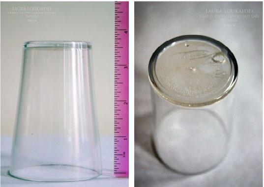 Realizar un pequeño agujero en el vaso plástico para que se apoye la varilla roscada.
