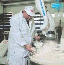 La manguera está fabricada en PVC con componentes aprobados por la FDA. 48 Brazo de Extracción NEX D Usos Longitud m 4 m 5 m m 4 m 5 m Caudal de Aire 900.700 m /h 900.
