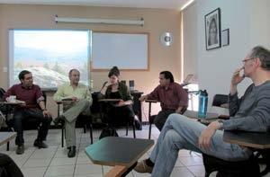 Sociales, el Arq. Manrique Sáenz, director la Universidad Rafael Landívar, Se Quetzaltenango y el Dr. César Eduardo Ordoñez, director la Maestría.