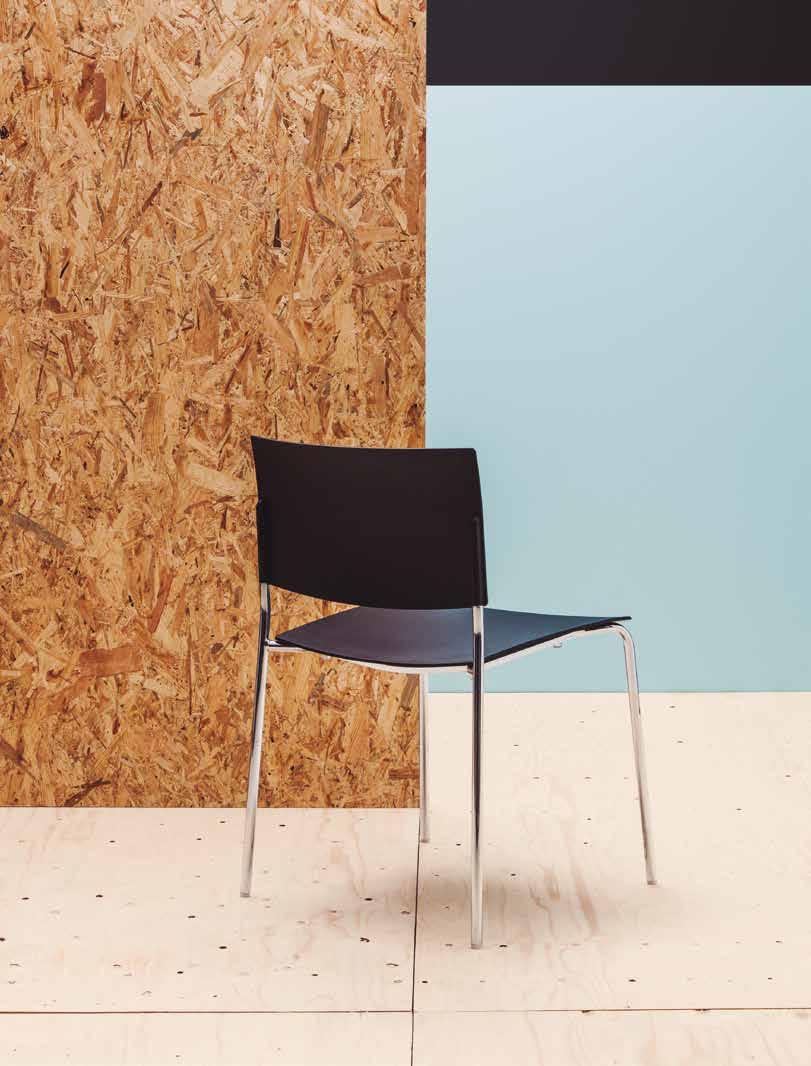 Sit is a basic idea developed with many possibilities in both materiality and use such as gathering spaces and other contract applications. Sit in all its versions (Wood, Mix, Soft.