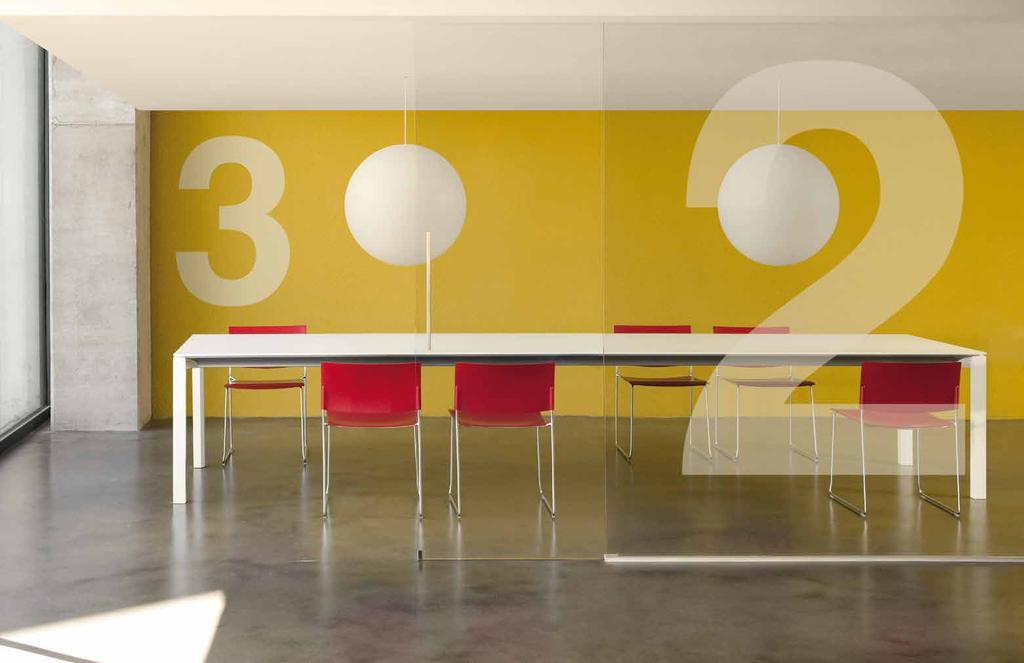 Conference room Sala de reunión. ME 8411 Table with lacquered top and oak legs.