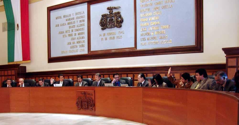 La presente administración pública municipal 2004 2006, ha considerado como uno de sus objetivos prioritarios el de promover el proceso de mejora regulatoria en el Municipio de Guadalajara, para lo