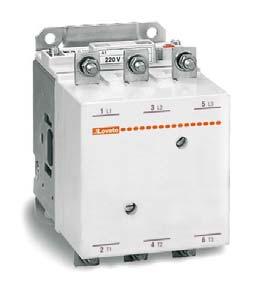 Contactos auxiliares de alta conductividad Alimentación de control AC o DC Versiones DC de bajo consumo para contactores auxiliares y contactores de 9A a 8A en categoría AC.