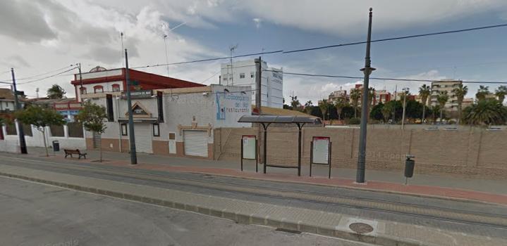 3. Coexistencia de autobuses urbanos Plan de implantación de una línea de tranvía en Valladolid Al plantear con cada variante de implantación del tranvía una modificación del recorrido de las líneas