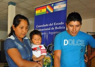 Página 4 Consulados y brigadas móviles de Bolivia en el Mundo Son funciones consulares: cumplir funciones específicas de Notarios de Fe Pública u Oficiales de Registro Civil, y otorgar fe a los