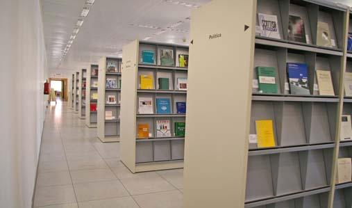 Ordenación de las colecciones: Hemeroteca En esta Sala se pueden consultar los últimos años de las revistas vivas.
