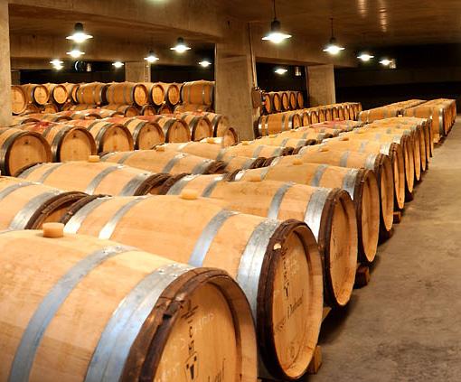 Duboeuf = rey del Beaujolais. Proveedor #1 en el mundo del Beaujolais Presencia de la marca en mas de 80 países en el mundo. Hace parte de las 10 marcas mas admiradas del mundo. Drinks International.