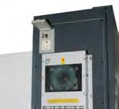 Sistema de refrigeración con depósito de 210 litros. Intercambiador de calor. 2 años de garantía Siemens. Cambio de herramientas Automático con cargador para 16 herramientas.