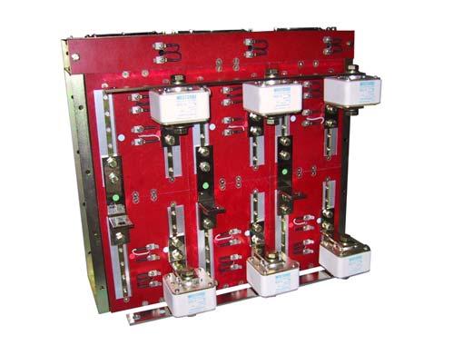 SERIE TM Montajes modulares tipo rack para corrientes bajas (hasta unos 900A), refrigeración natural y forzada.