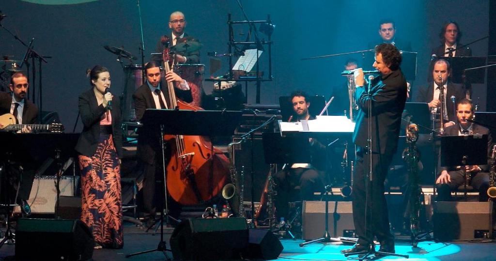 Un directo único que ha generado críticas positivas en diferentes eventos nacionales, como en el Festival Internacional de Música y Danza de Granada, el Festival de Jazz de Cádiz, las Noches de Jazz