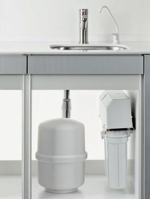 Con el detector de calidad de agua integrado dentro de los autoclaves, usted estará seguro, que siempre tendrá un agua de la mejor calidad para su esterilización.