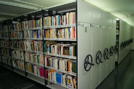 Partes de una biblioteca Depósito o estantes de libros: Es el alma de la biblioteca;