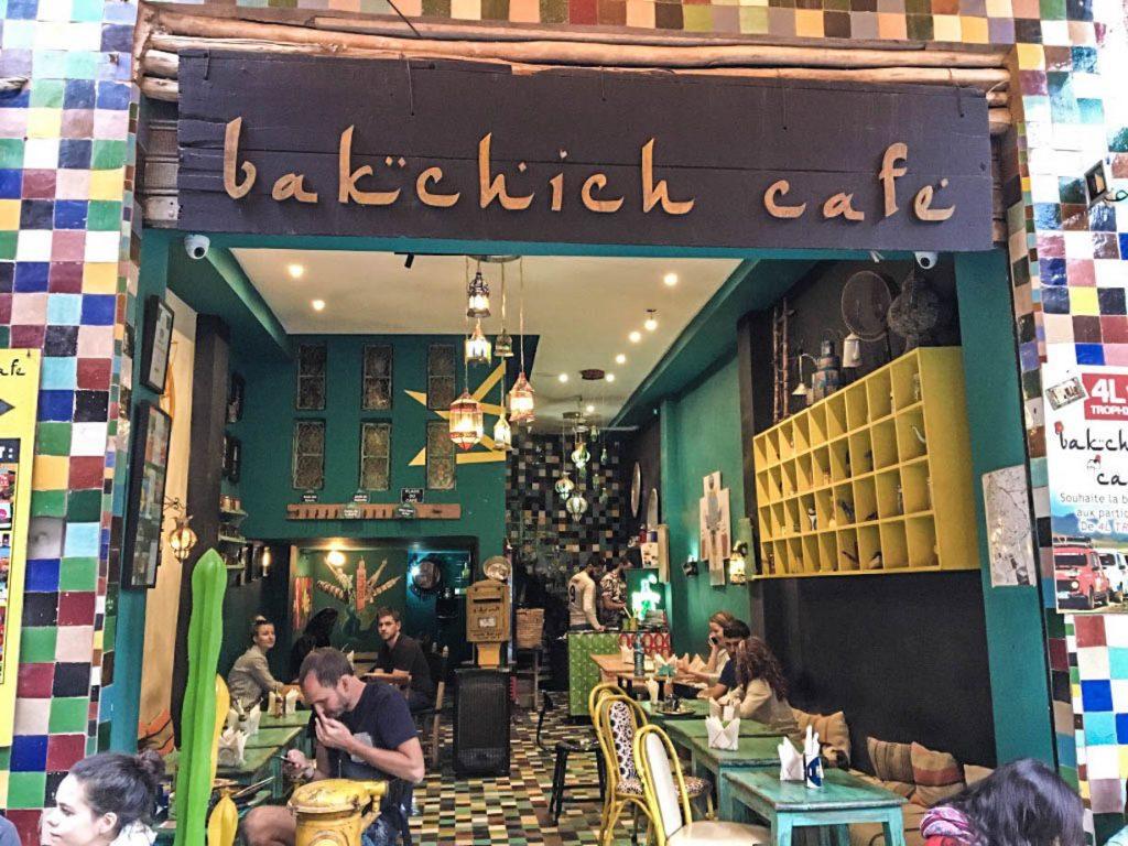 Y hasta aquí nuestra ruta disfrutona de azoteas y restaurantes donde comer en Marrakech. Qué os ha parecido? Dan ganas de escaparse a Marrakech verdad?