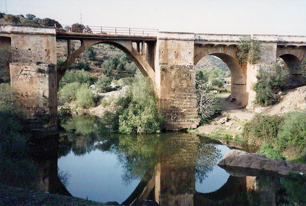 Puente sobre el Río Guadiato, en