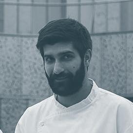 LA COCINA En nuestra apuesta por el trabajo en equipo, hemos contado con el joven talento de la cocina Pablo Valdearcos.