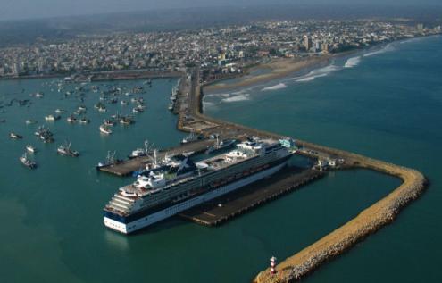Puerto de Manta Concesión del Puerto de Manta, para su operación e inversión en la expansión del muelle Inversión: Modelo de contrato: Modelo de inversión: US$ 300 millones $ 200 millones inversión