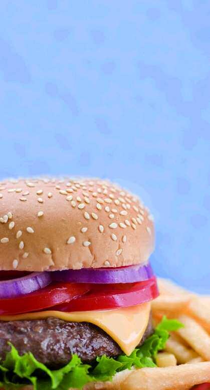 A FONDO_ANÁLISIS_INFORME CONSUMER EROSKI 41 40 6 hamburguesas de vacuno y 6 de pollo adquiridas en cadenas de comida rápida, analizadas Hamburguesas: no todas son iguales y su estado sanitario es