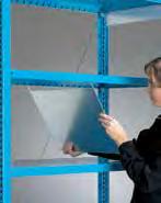 Utilizando paneles laterales, traseros y puertas puede convertir toda o una parte de la estantería