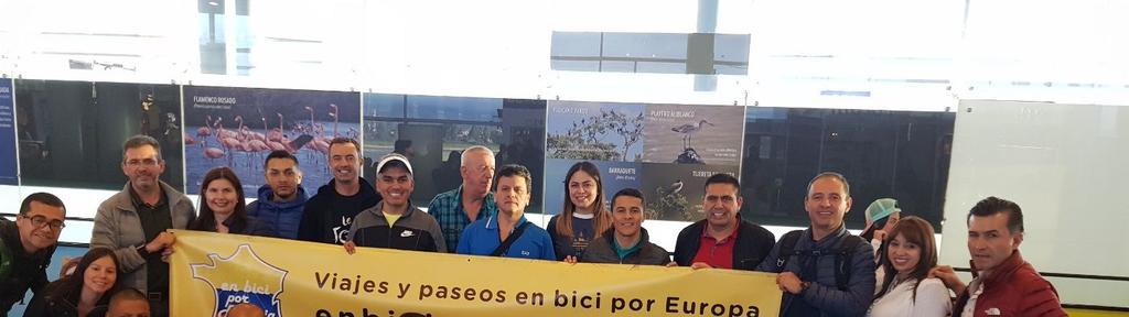 Una parte del grupo del Tour 2017 en el aeropuerto de Bogota, pocos minutos antes de salir para Francia Miércoles 18 de julio (Hotel*** Vallée Blanche en l Alpe d Huez 2 noches): El bus te recoge en
