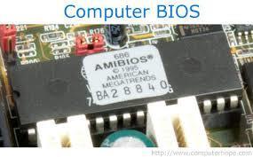 CHIPSET: Es un chip (microprocesador) que está integrado en la placa madre y controla el flujo de información desde y hacia esta placa.