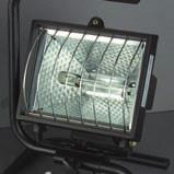 .. SET STATIVE PENTRU REFLECTOARE 230 V Set format din reflectoare cu halogen rezistente la intemperii cu fixare balansabila, sticla de