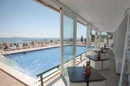 NUESTRA SELECCIÓN DE HOTELES: Amic Miraflores (3*) - Can Pastillaa cerca de Palma Solo 0 m de la playa de Can Pastilla, Playa de