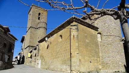 1-2) Artieda Iglesia de San Martín de Tours XII-XVI, solo se conserva de