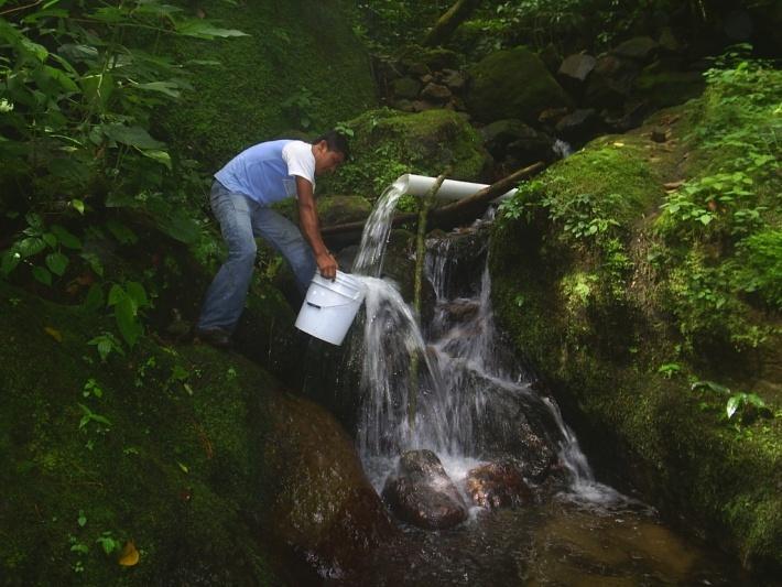 UNDAF Honduras: Revisión 2007 Avances y Resultados Cuatro Estudios de Valoración Económica del Agua (CBSA):Santa Rosa de Copan, Arizona, Tela y Tambla En ejecucion doce