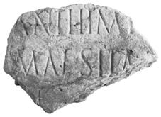 Additamenta a IRILADT 2 57 Es conserva al Museu Arqueològic de Dénia, col. epigràfica, [Ref. e.t.d. 044]. Dimensions: (18) x (28) x 7,5. Lletres: 4,5. - - - - - -? [- - -?