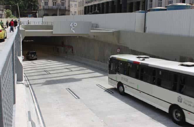 Servicios Entre los principales servicios prestados por la PPP de Porto Maravilha se encuentran: La conservación y mantenimiento del sistema vial, de áreas verdes y plazas El mantenimiento y