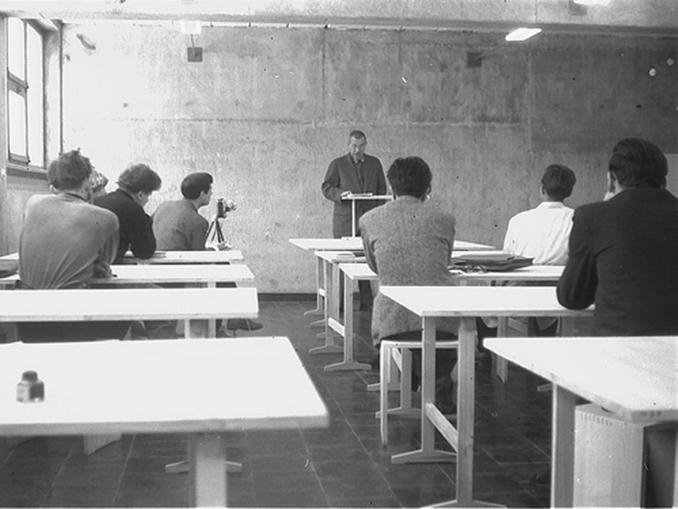 Bauhaus - La Escuela cerró en 1968 - El profesorado marchó a Italia, Suiza y otras