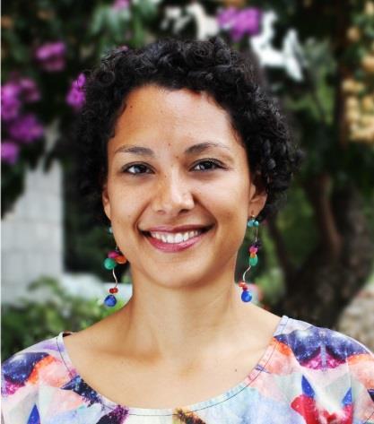 Moderadora: Ana Paula de la O Campos es economista y analista de políticas en género, agricultura y protección social.