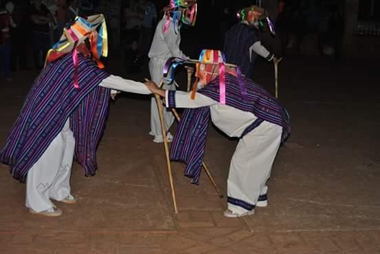 coreografía de Michoacán los Viejitos en
