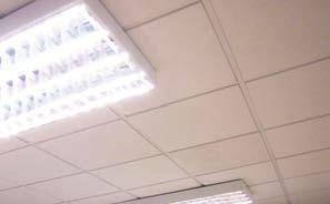 ILUMINACIÓN COMERCIAL FLUORESCENTES DE LED TUBO LED SMD Funciones y Características Los tubos de LED de 8 y 8W LED T8 pueden proporcionar una emisión de luz