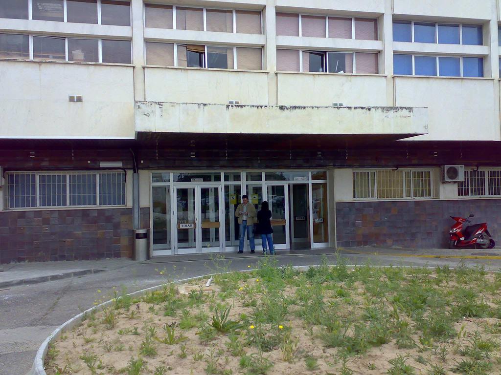 2. EL SERVICIO DE MEDICINA NUCLEAR El Servicio de Medicina Nuclear del Hospital Reina Sofía se inauguró en 1985 y ha sido una de las primeras Unidades de Gestión Clínica de este hospital, desde 1999.