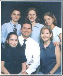 Misioneros David Racke y familia.