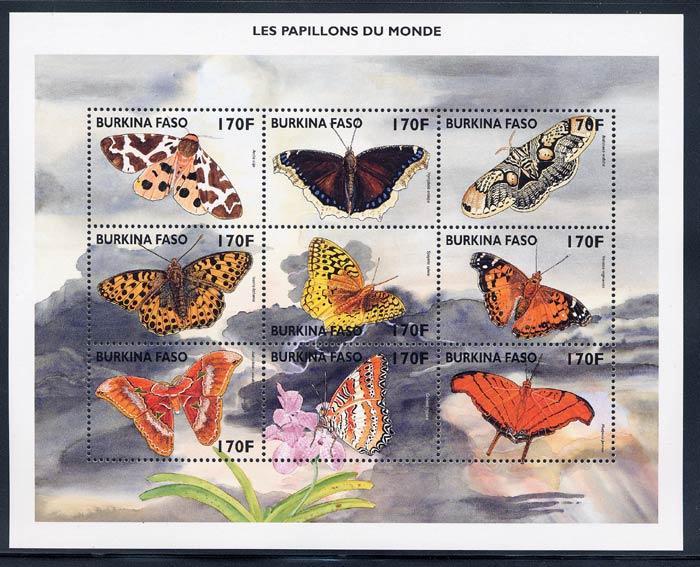 1998 Octubre 25 : Mariposas del Mundo (2 BF de 9 estampillas + 4 HF) (Scott : 1108-1109 + 1110-1113).