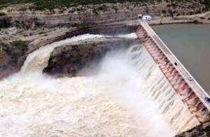Cuenca del Río Coatzacoalcos La Principal obra hidráulica existente en la cuenca es: La presa