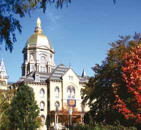, University of Iowa Experiencia Académica vis trabaja con Notre Dame desde 1991 donde dicta los programas de planificación estratégica, gestión del cambio, emprendimiento y gestión internacional.