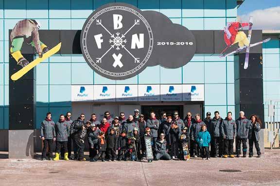 PRESENTACIÓN Tras 5 temporadas disfrutando y aprendiendo del trabajo realizado día a día, FunBox Snowboard Club se presenta como referente en la enseñanza y entrenamiento del snowboard en España.
