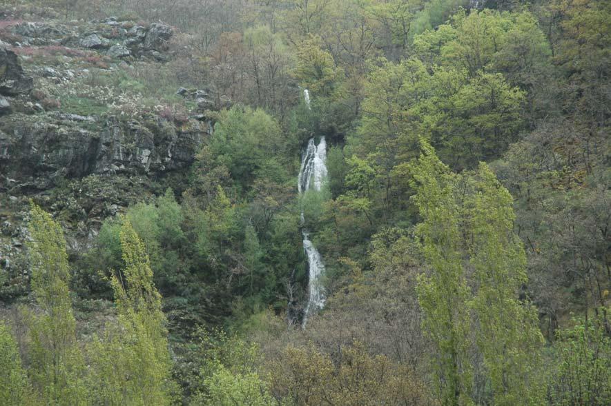 Foto 3: Otro lugar para no perderse la ruta del valle de Suertes: la cascada de Remelloso, que queda