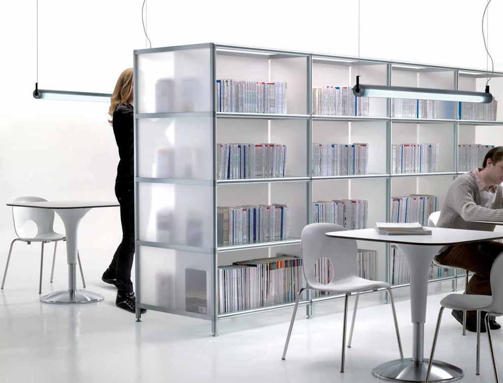 118 119 BOOX DOPPIO design Alberto Basaglia e Natalia Rota Nodari 2007 Il sistema è disponibile anche con una doppia profondità (82 cm), particolarmente adatta per biblioteche, come libreria