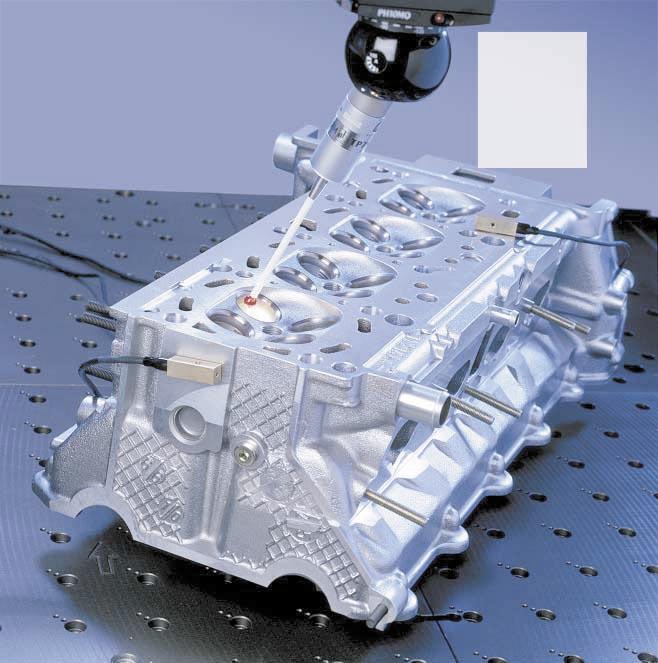 STRATO Flexibilidad en Cualquier Ambiente Utilizando completamente el concepto CNC en 3D, una STRATO ofrece alta exactitud con alta velocidad de